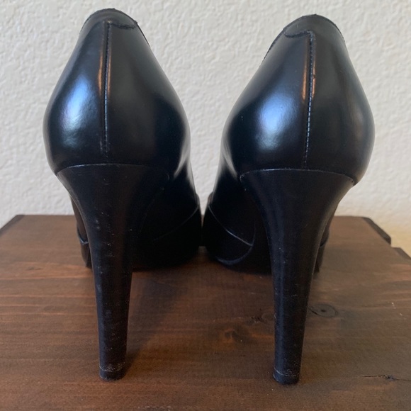 MARC JACOBS 2009 Leather pumps - Picture 4 of 10